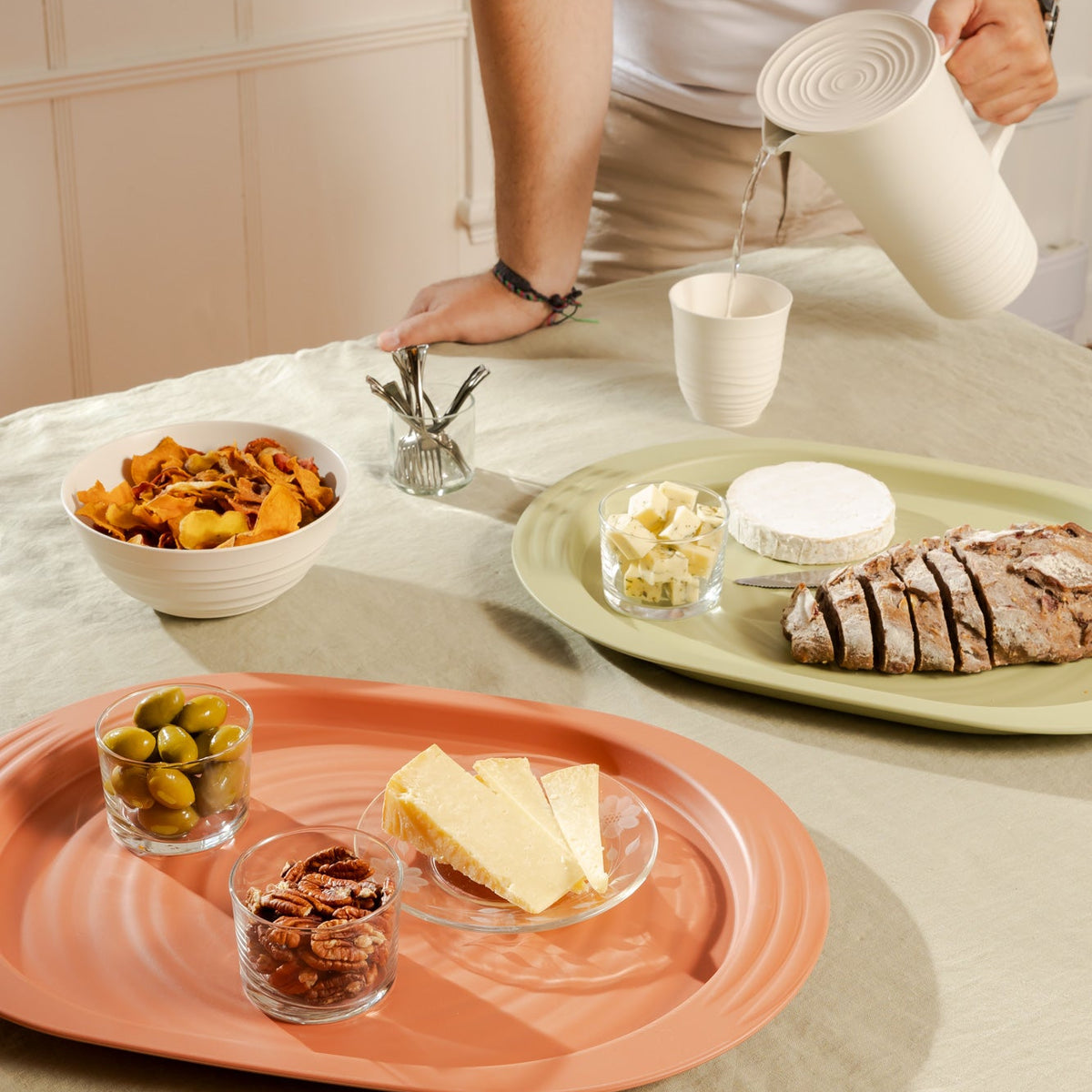 Guzzini : Un siècle d'innovation pour une table écoresponsable