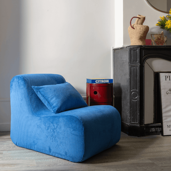 Very bleu lounge chair