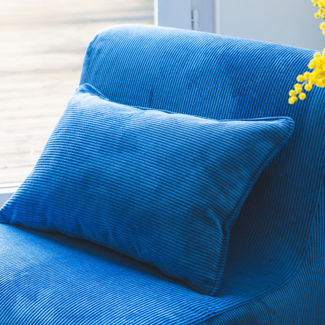 Very blue cushion 60x40cm