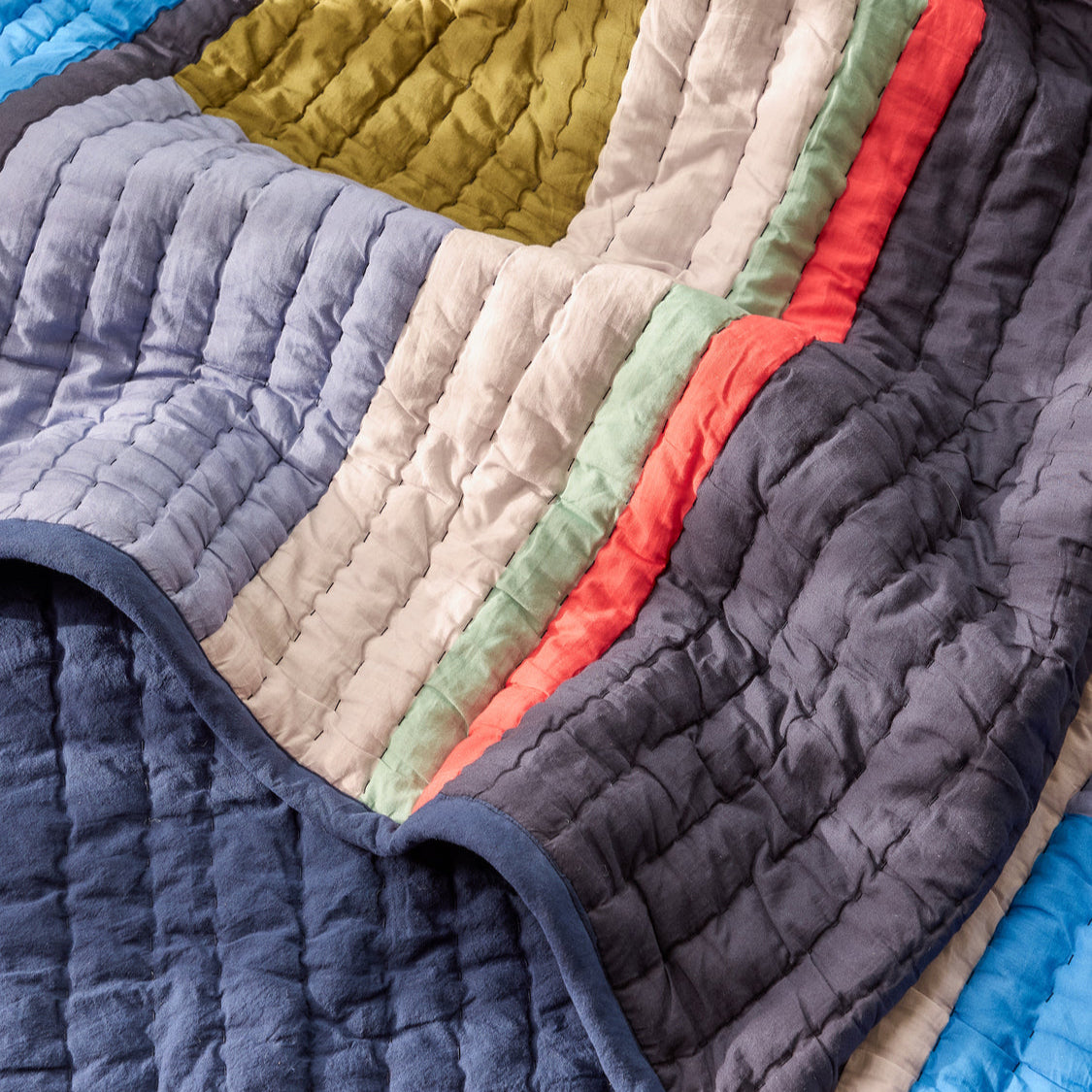 Pavillion Striped Quilt 