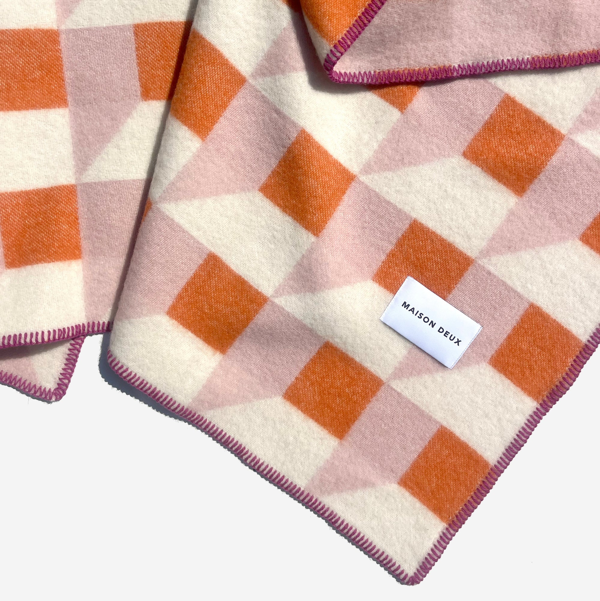 Cubics wool blanket