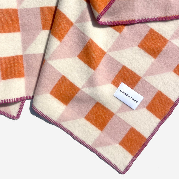 Cubics wool blanket