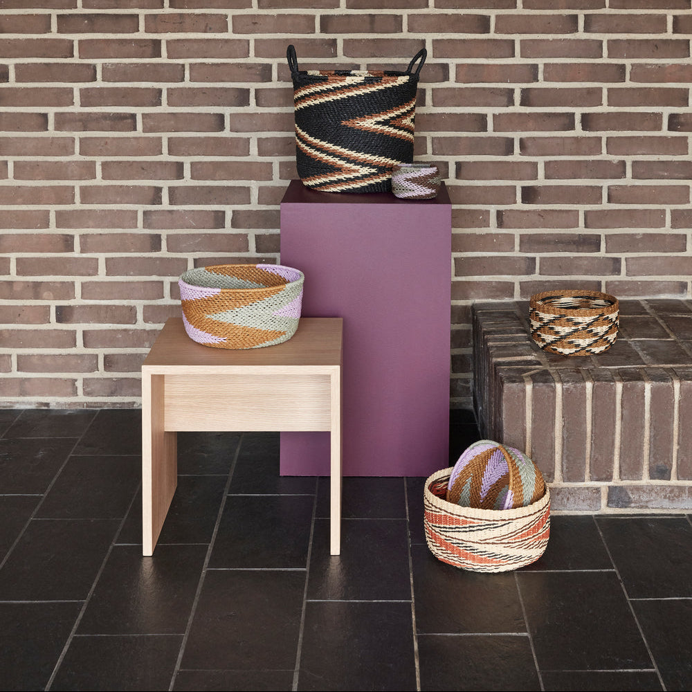 Table d'appoint Less