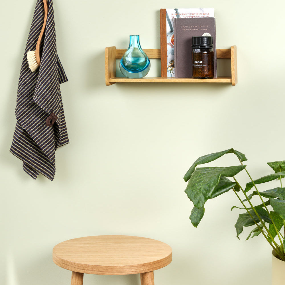Nomad wall shelf