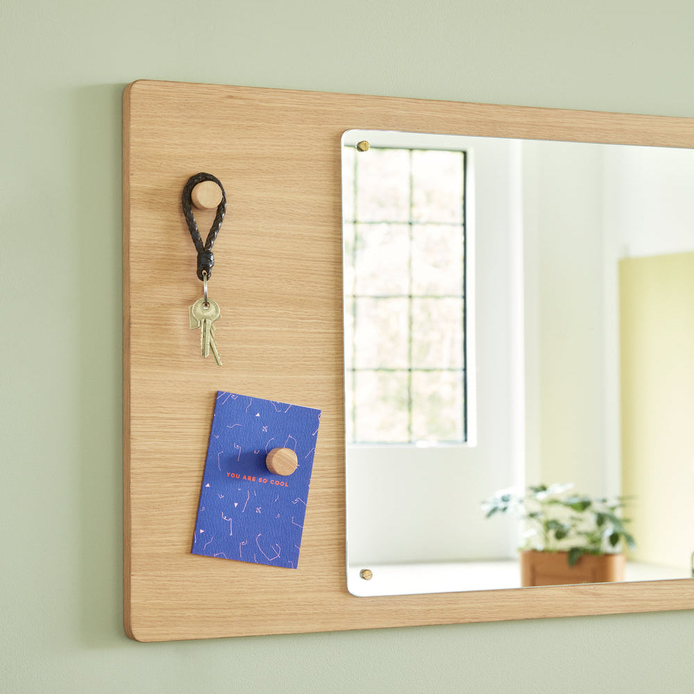 Split magnetic mirror