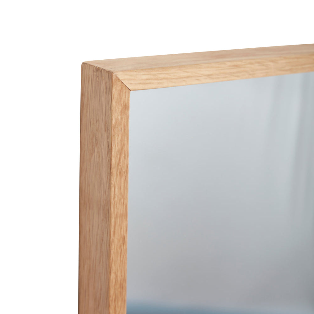 Depth mirror