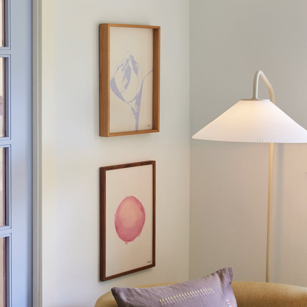 Focal frame in walnut