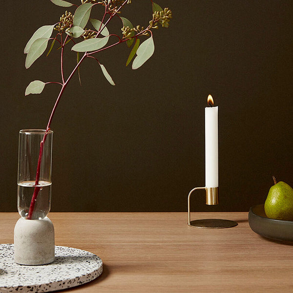Curve candleholder