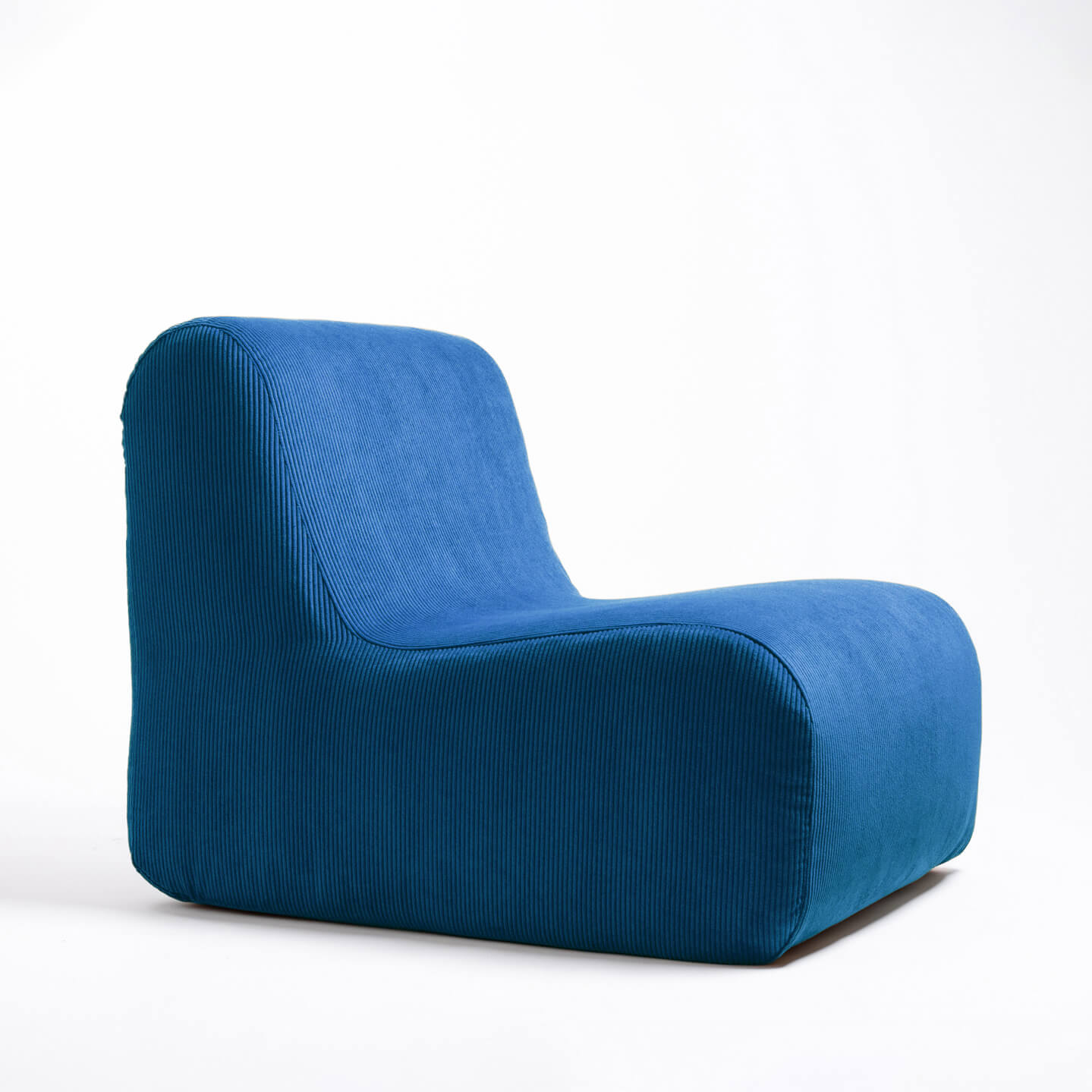 Very bleu lounge chair
