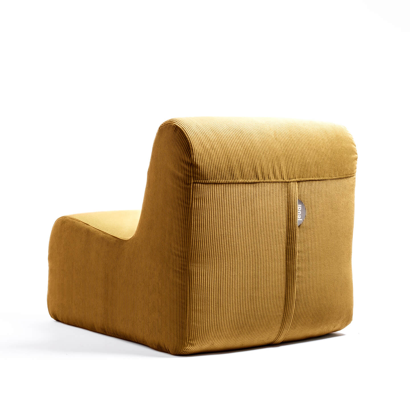 Pop-curry Fireside chair