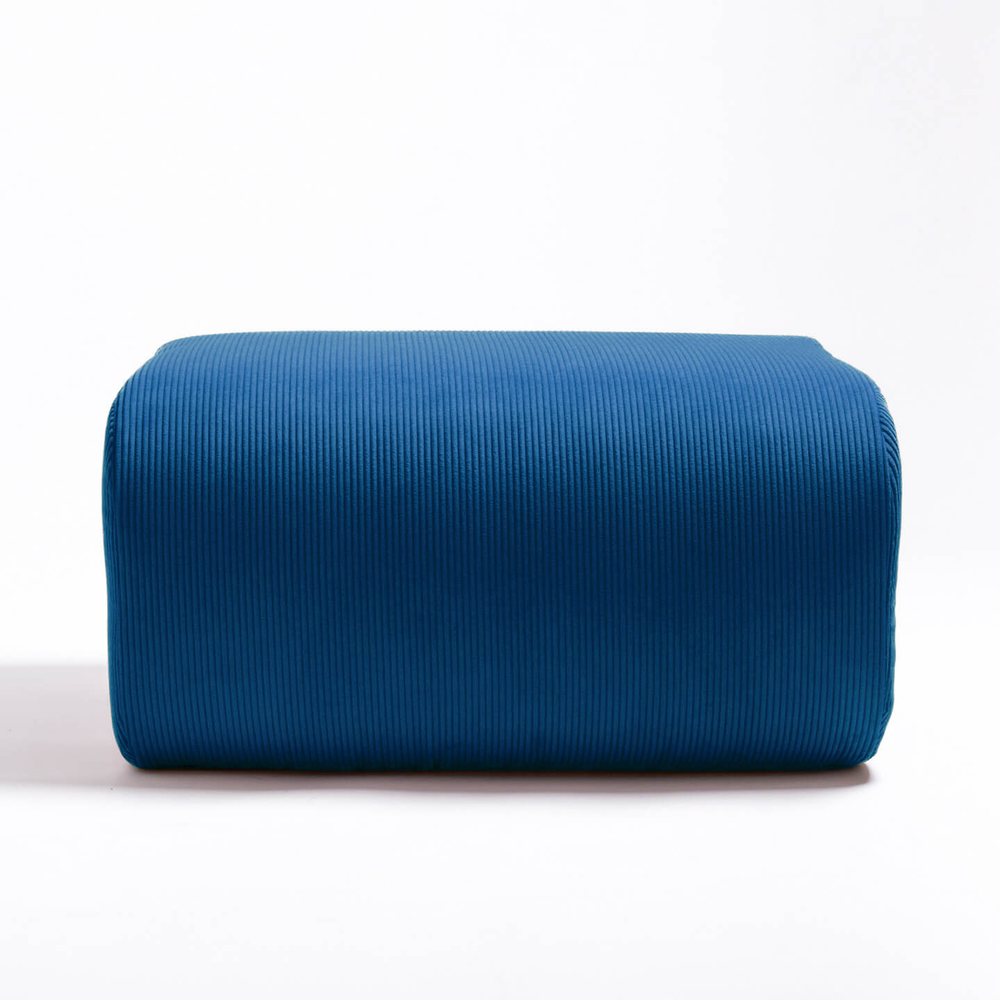Very bleu pouf