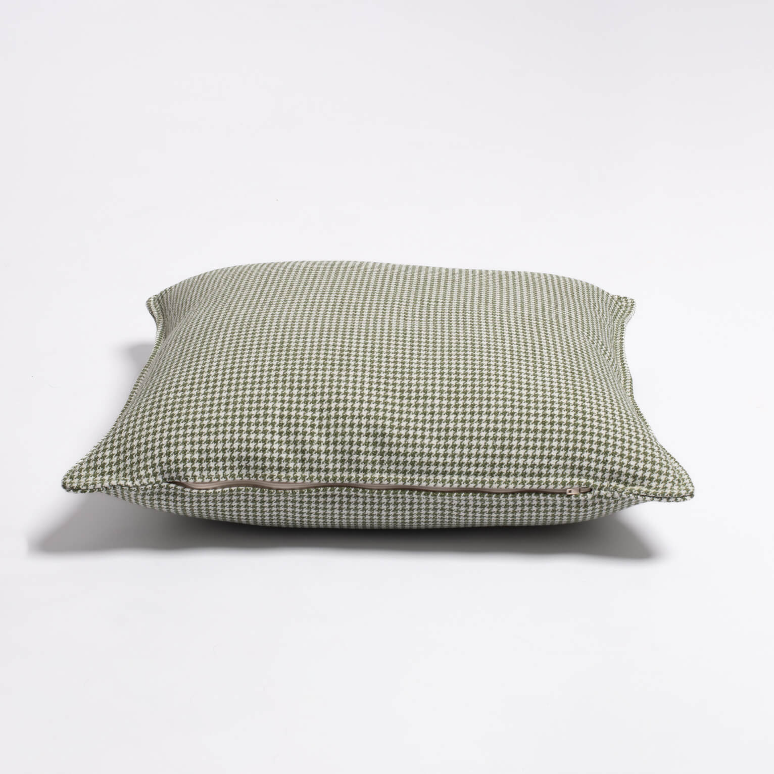 Cocotte ecru/vert cushion 50x50cm