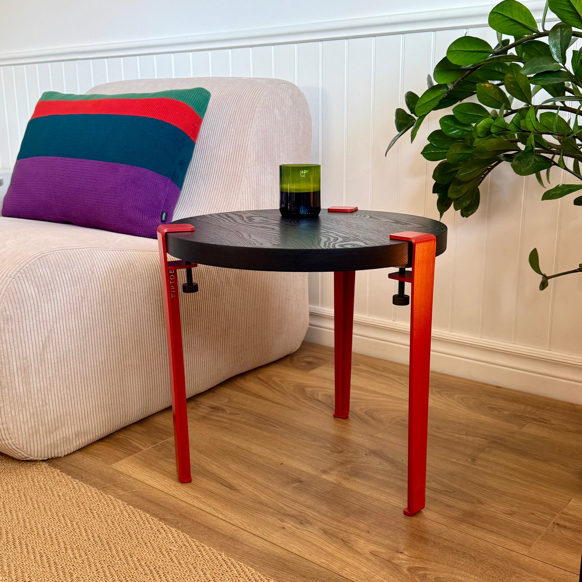 Round coffee table – recycled solid ash wood