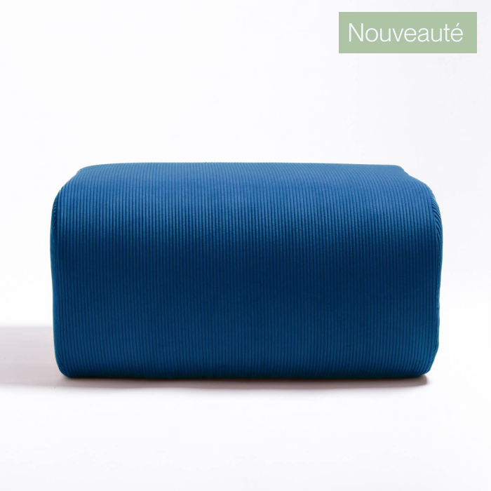 Very bleu pouf