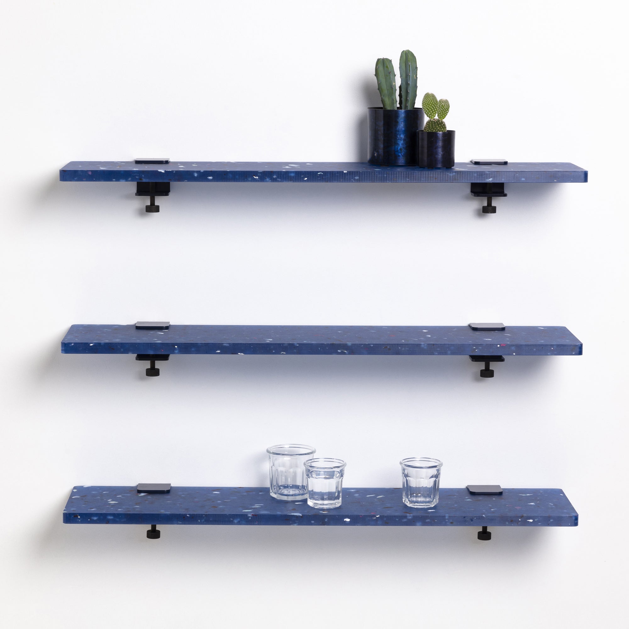 Trio de 3 étagères murales en plastique recyclé bleu PACIFICO - 90cm