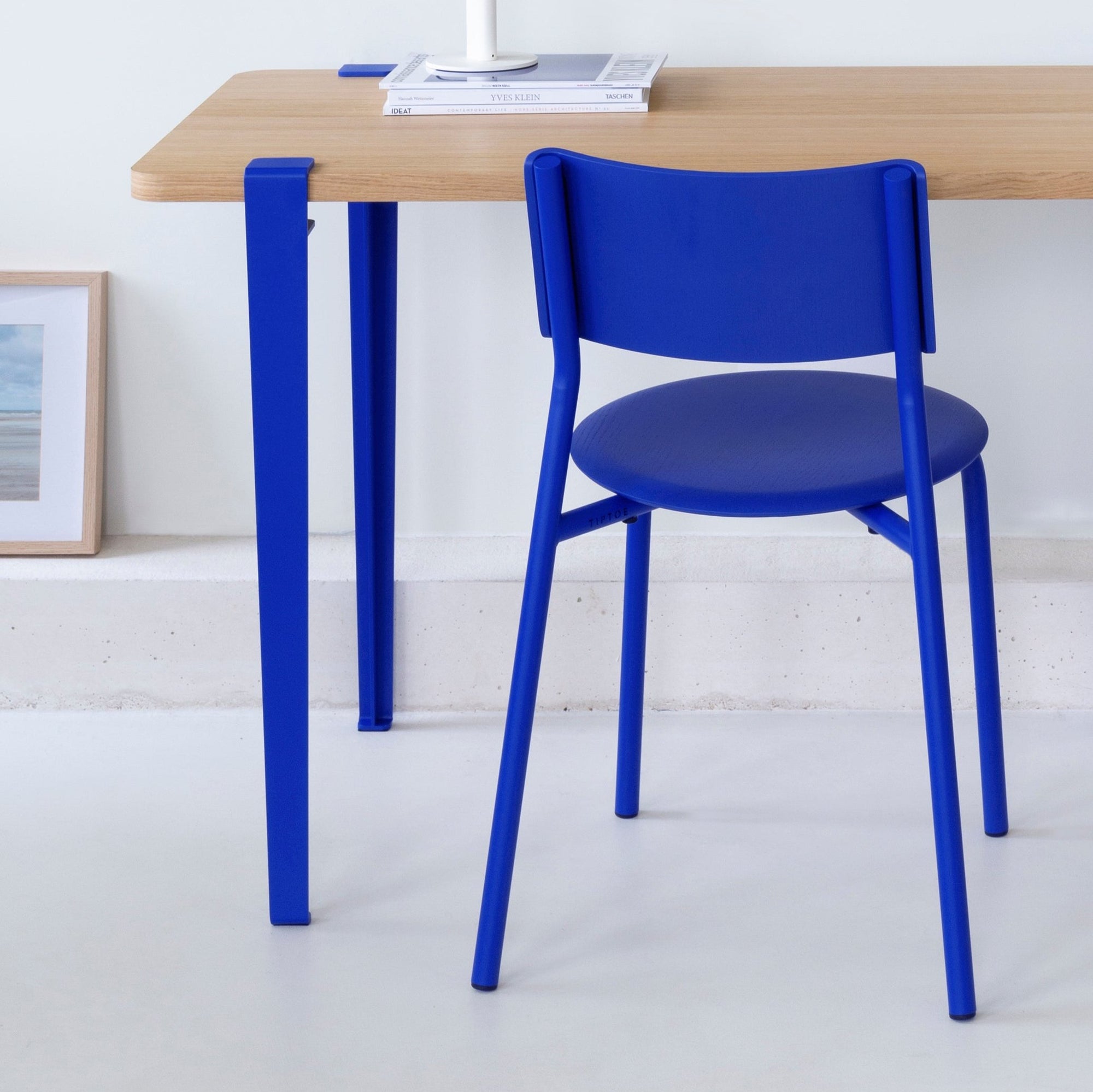 Tiptoe x Klein Blue® - Pied de table à manger - 75cm
