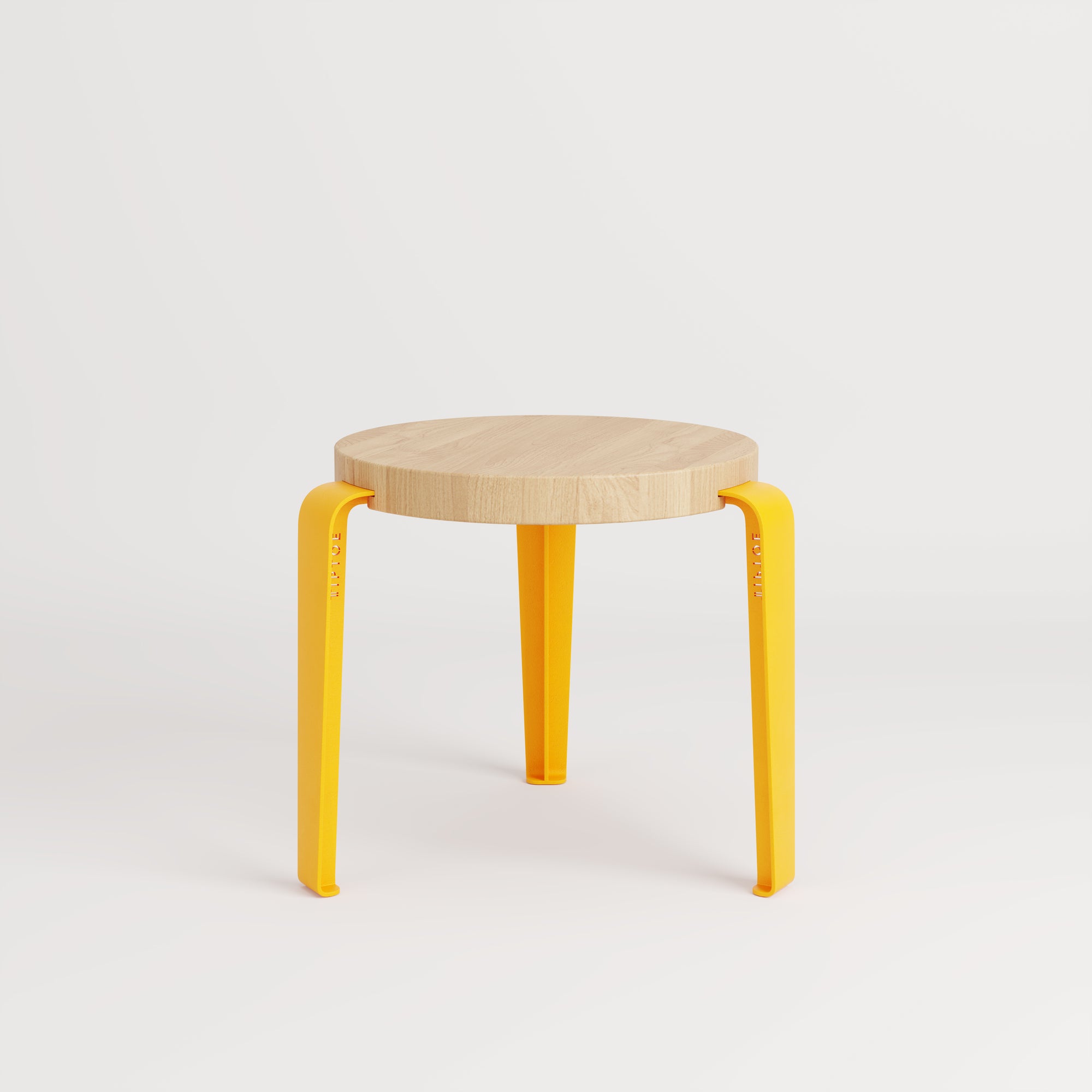 Tabouret enfant MINI LOU – bois éco–certifié