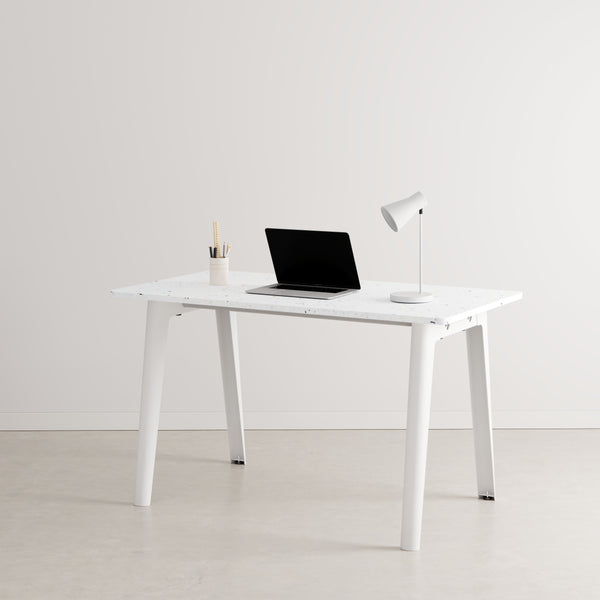 NEW MODERN desk – recycled plastic – 130x70cm 