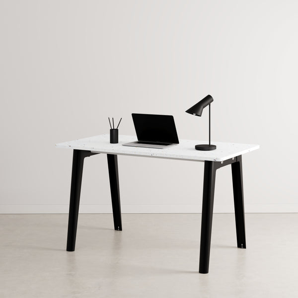 NEW MODERN desk – recycled plastic – 130x70cm 