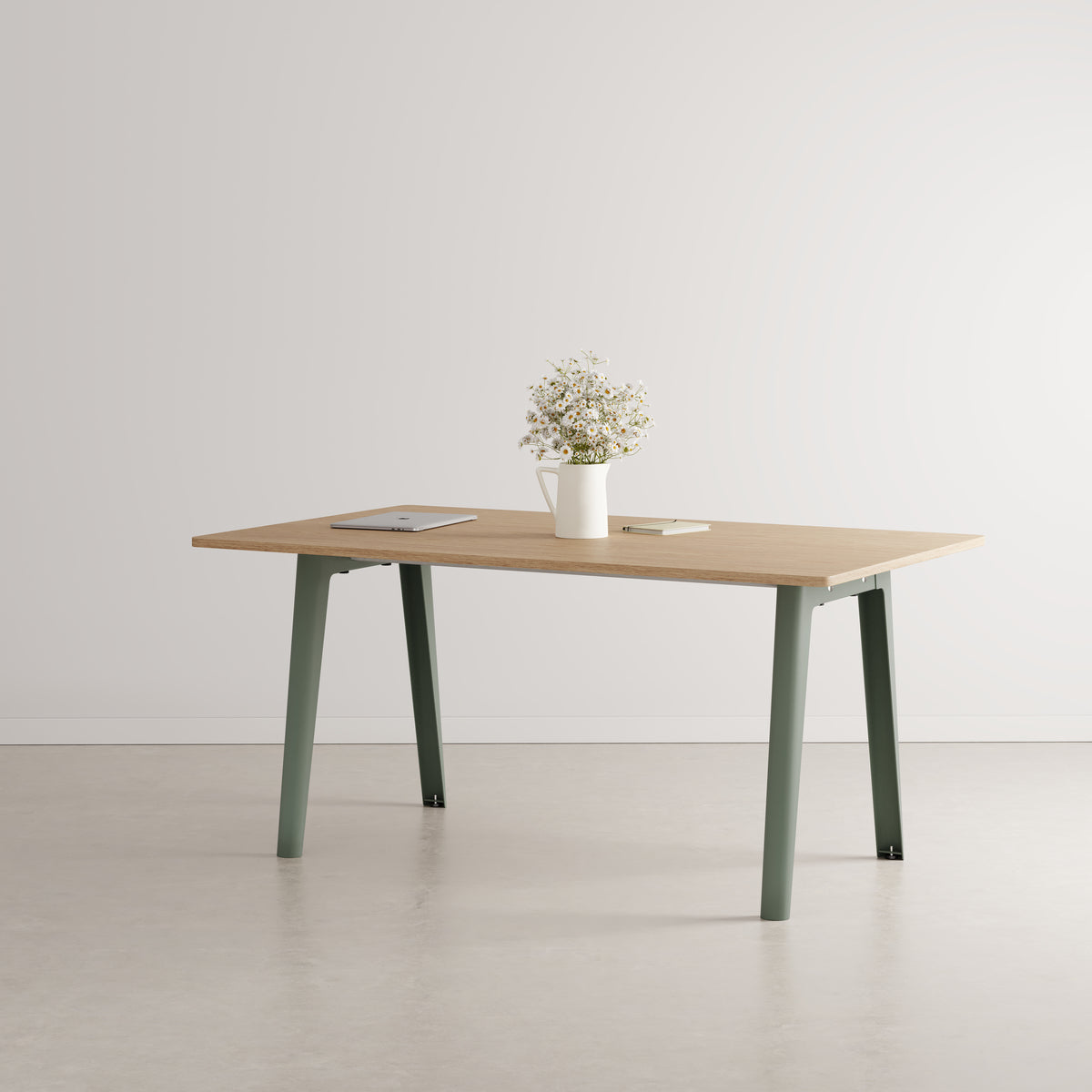 Table de réunion NEW MODERN – bois éco–certifié