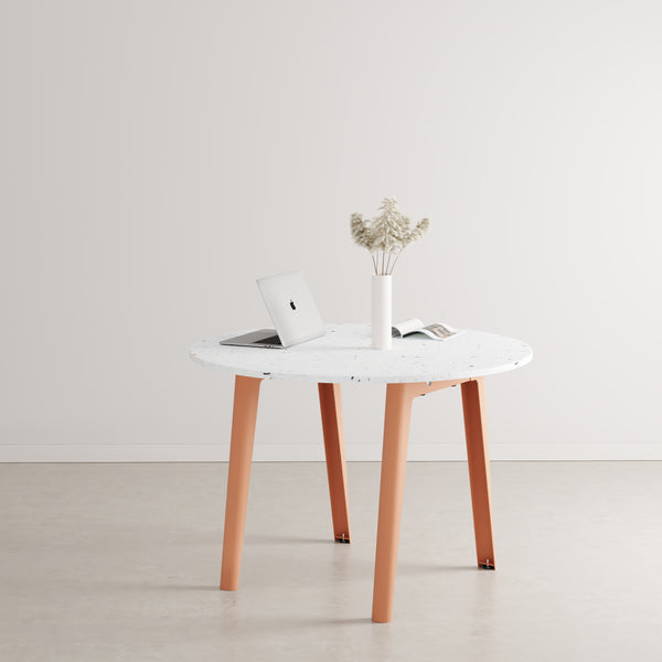 Table de réunion ronde NEW MODERN – plastique recyclé Ø 108cm