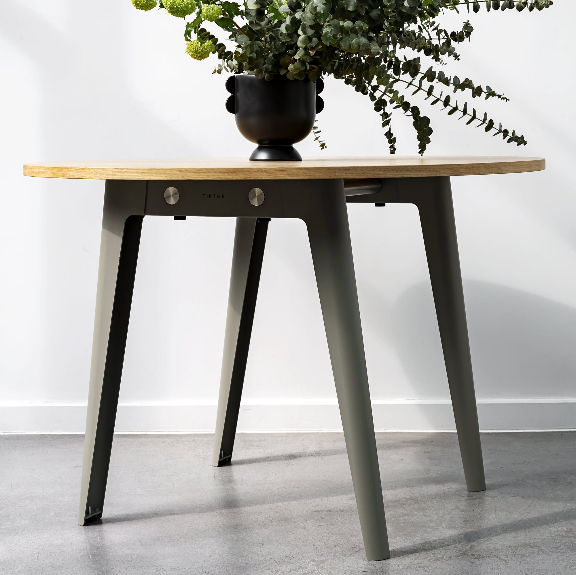 Table ronde NEW MODERN – bois éco–certifié - Ø 110cm