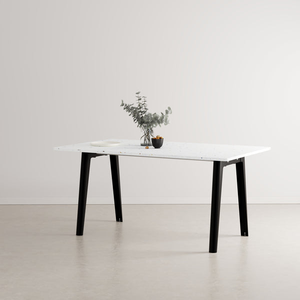 NEW MODERN dining table – recycled plastic 