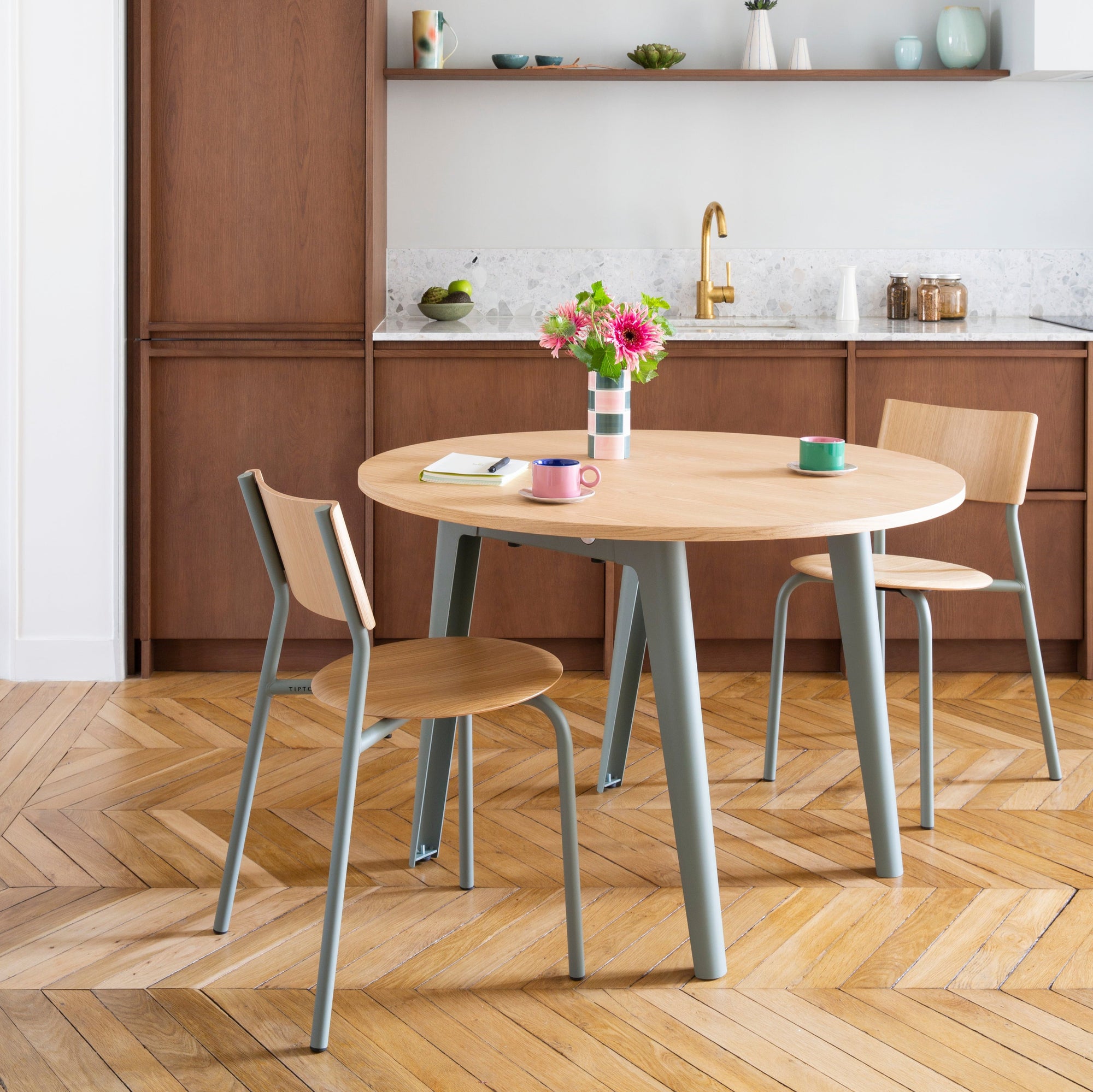 Table ronde NEW MODERN – bois éco–certifié - Ø 110cm