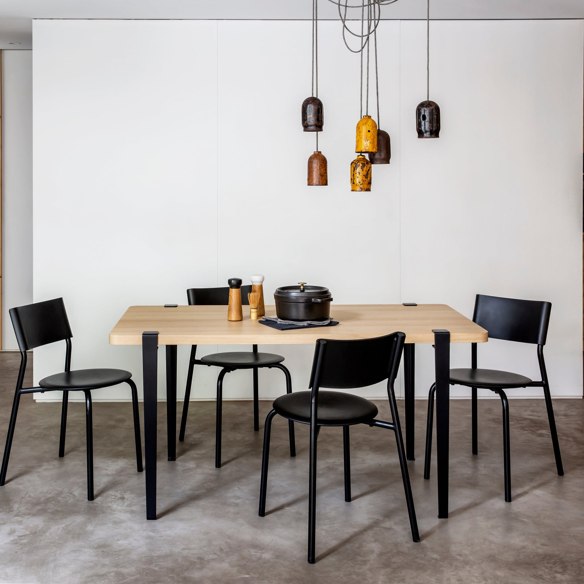 TIPTOE dining table 180x90cm – eco-certified wood 