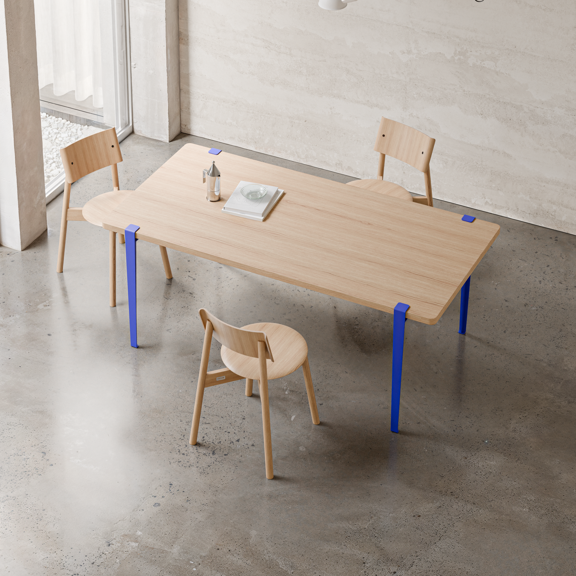 Tiptoe x Klein Blue® - Pied de table à manger - 75cm