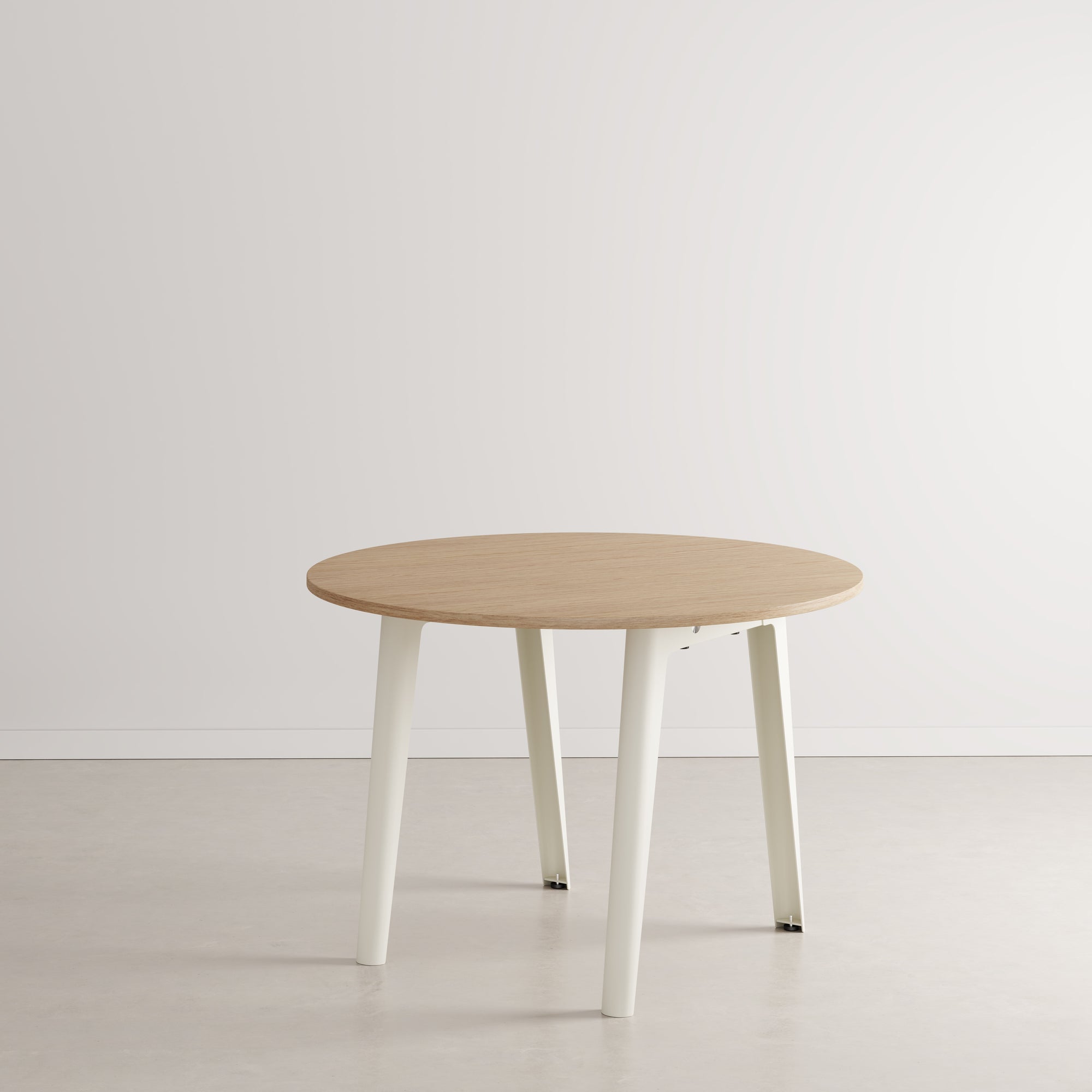 NEW MODERN round table – eco-certified wood – Ø 110cm 