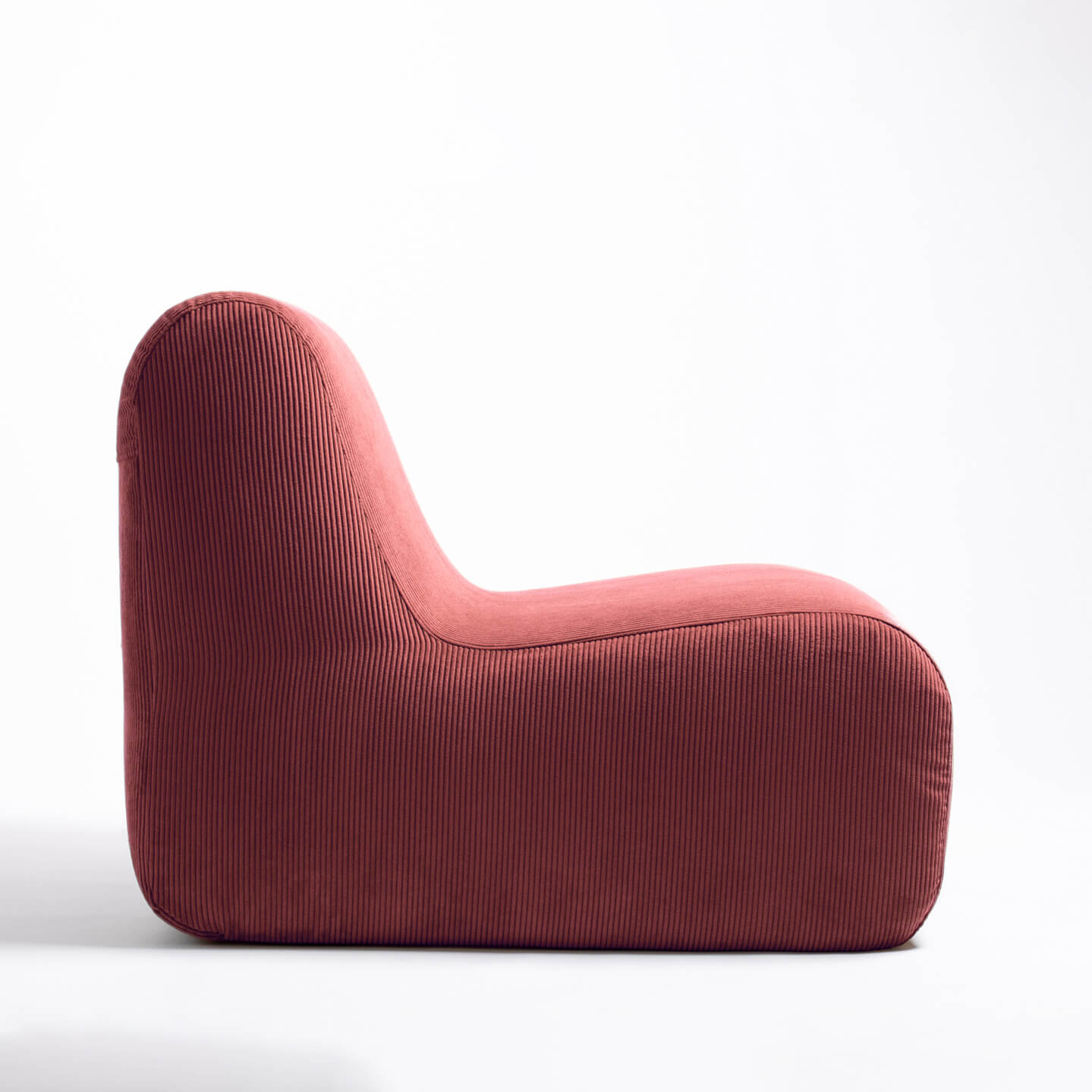 Fauteuil bordeaux clair