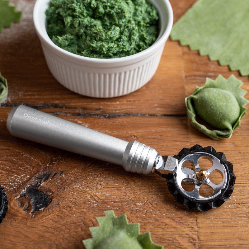 Pastawheel pasta cutter