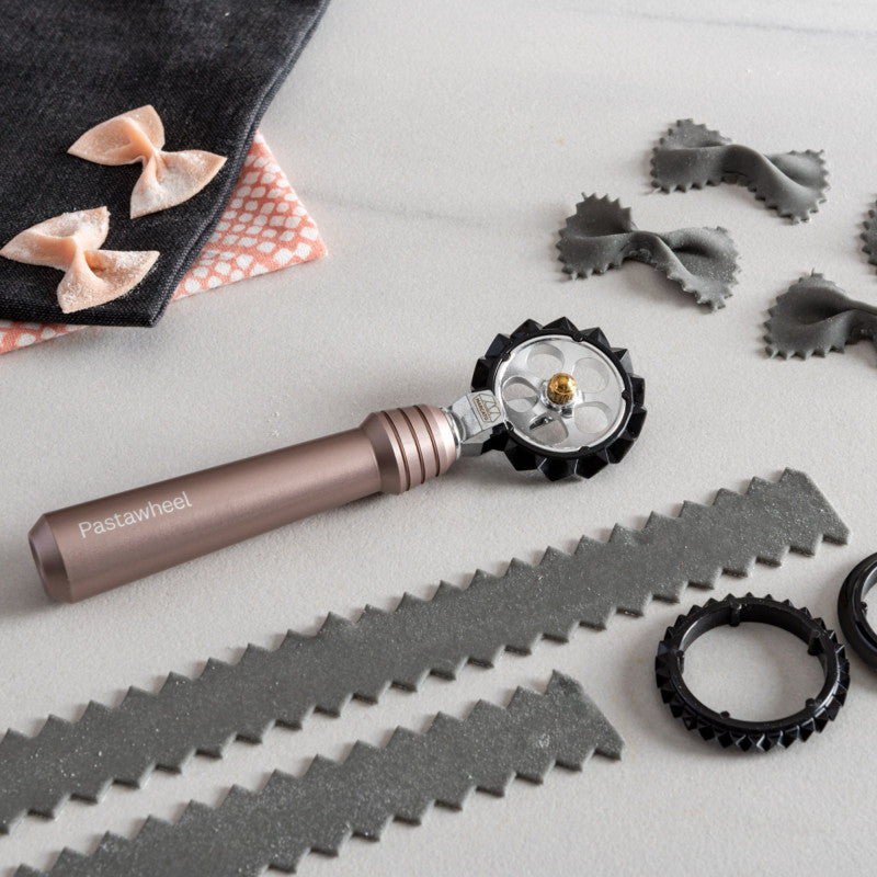 Pastawheel pasta cutter