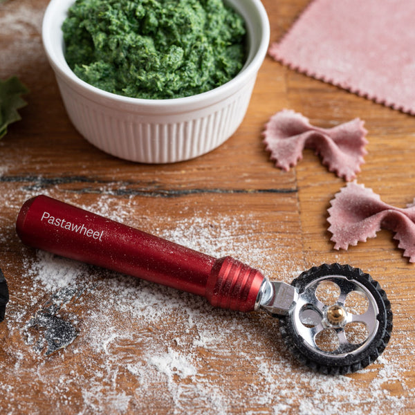 Pastawheel pasta cutter